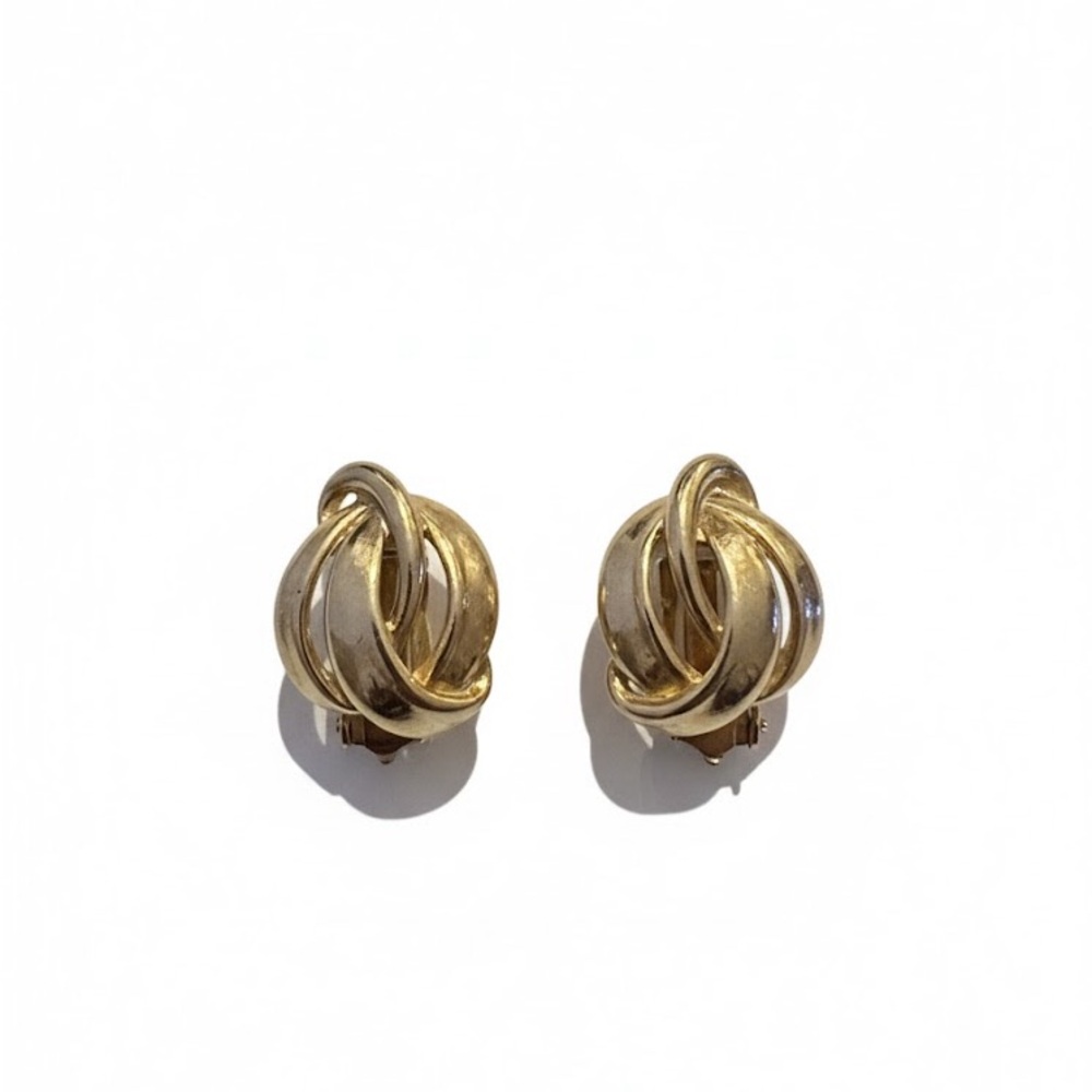 Vintage gold toned knot earrings clip on